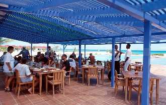 Antigua dining
