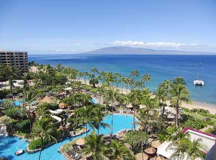 Hawaii beach resort; Pixabay Creative Commons license