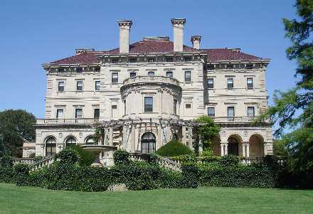 The Breakers in Newport, Rhode Island, would cost $200 million if built today. Credit: Wikimedia Creative Commons license
